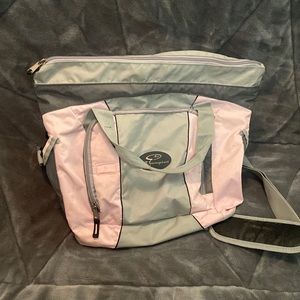 Champion shoulder strap bag